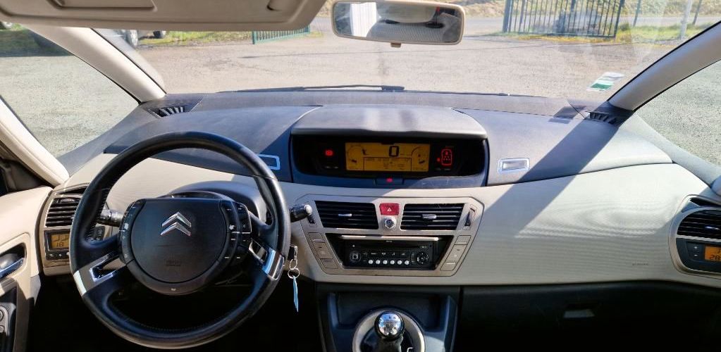 CITROËN C4 PICASSO 1.6HDI 110CV